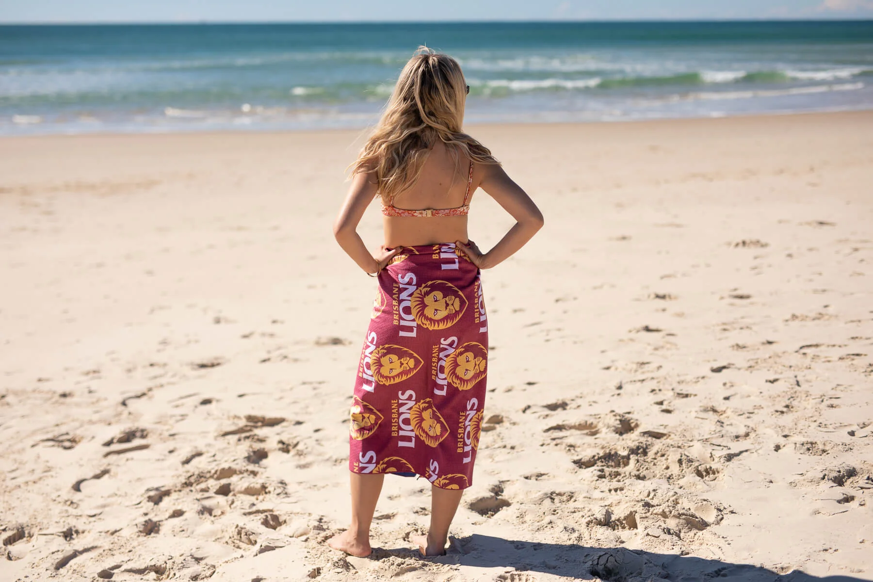 Brisbane Lions - AFL Recycled Sand Free Beach Towel - Image 8