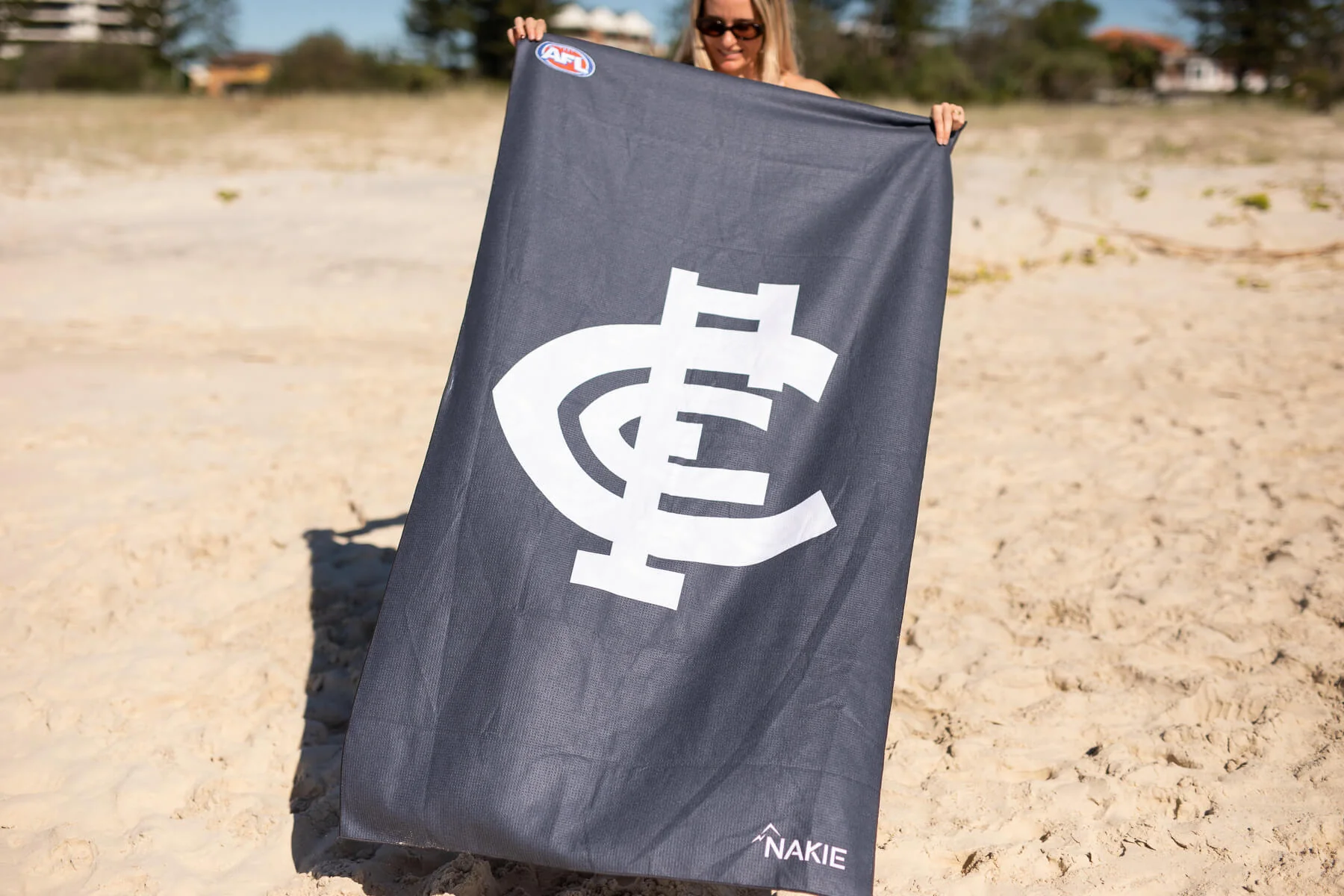 Carlton Blues - AFL Recycled Sand Free Beach Towel - Image 2