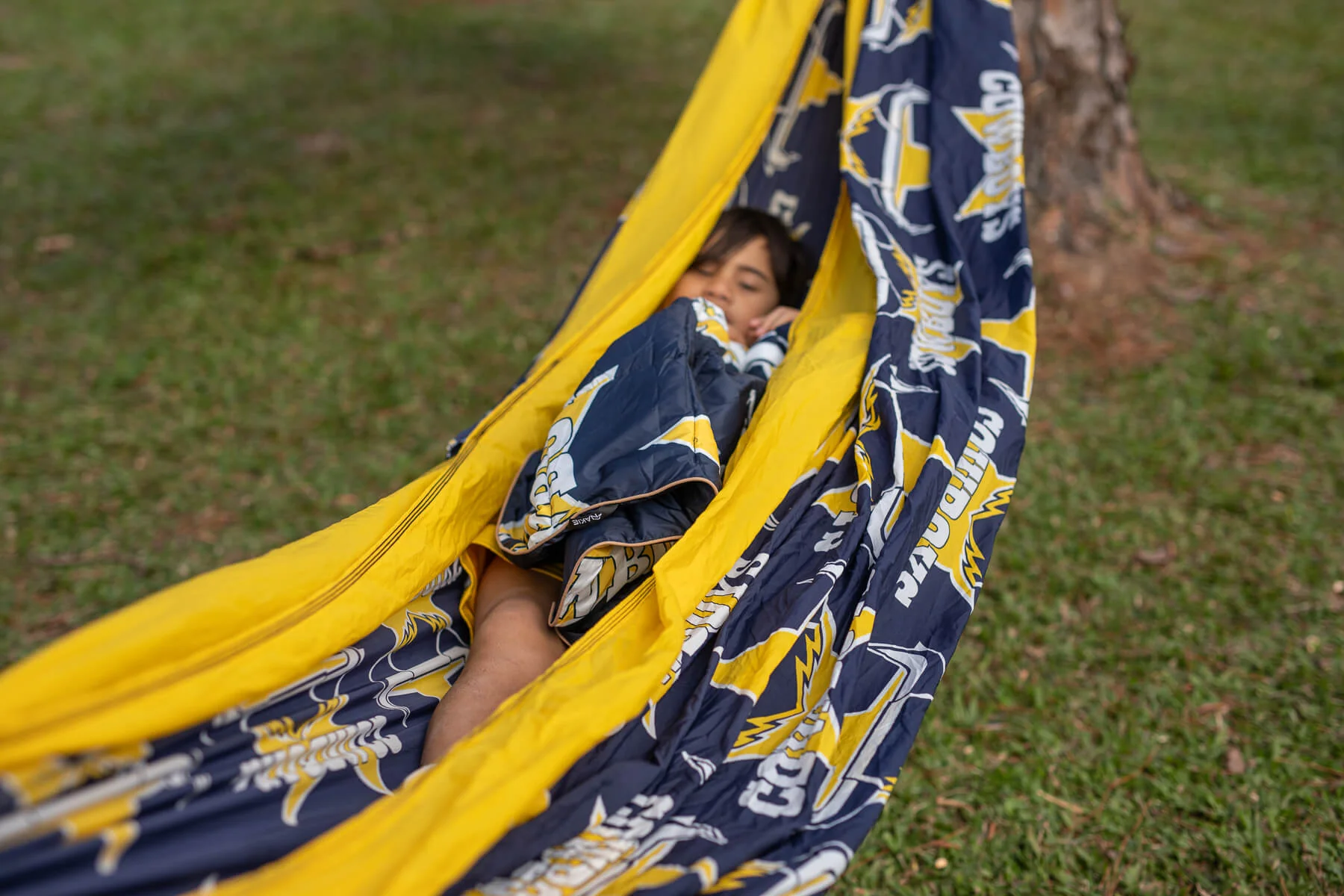 Cowboys  - NRL Sustainable Down Puffy Blanket - Image 4