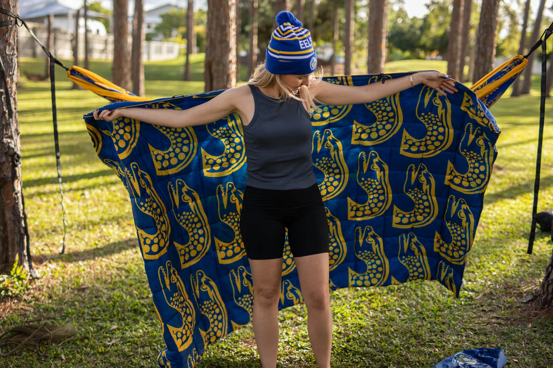 Eels - NRL Sustainable Down Puffy Blanket - Image 6