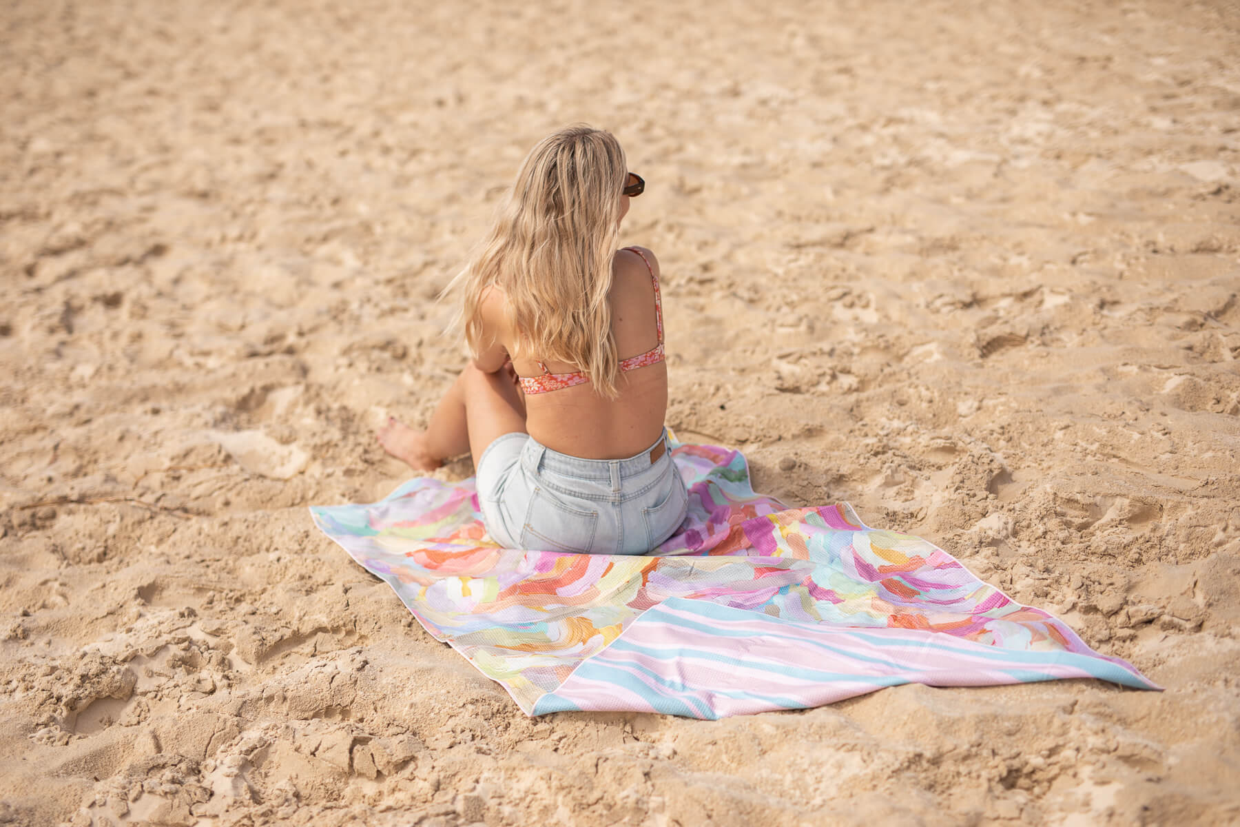 Erin Reinboth - Recycled Sand Free Beach Towel - Image 9