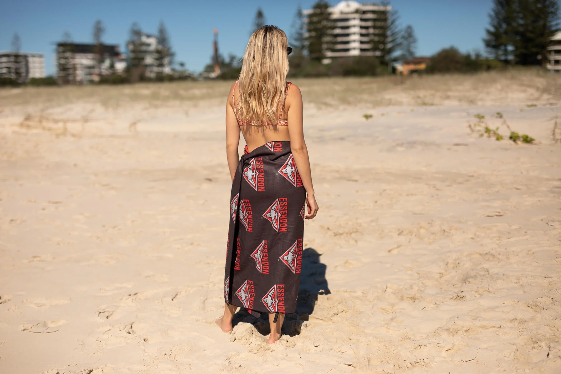 Essendon Bombers - AFL Recycled Sand Free Beach Towel - Image 6