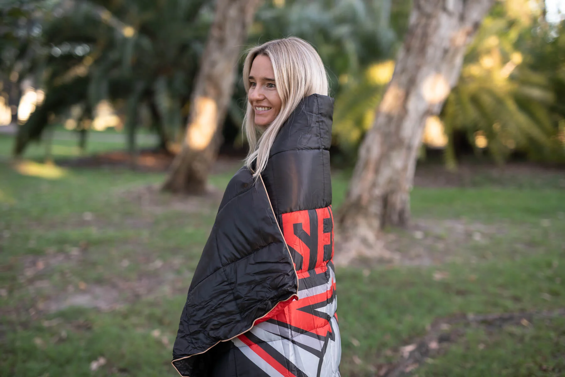 Essendon Bombers - AFL Sustainable Down Puffy Blanket - Image 5