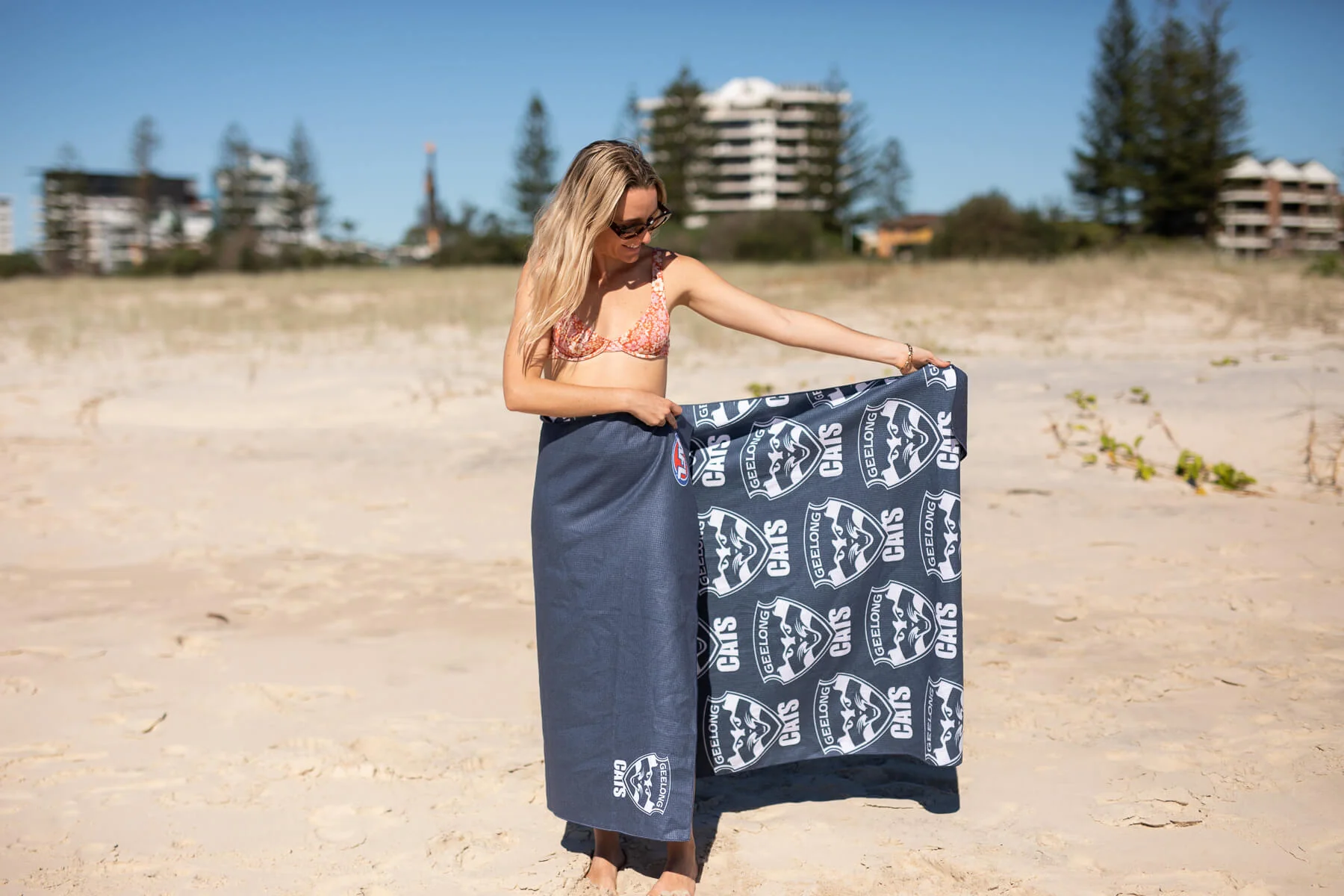 Geelong Cats - AFL Recycled Sand Free Beach Towel - Image 8
