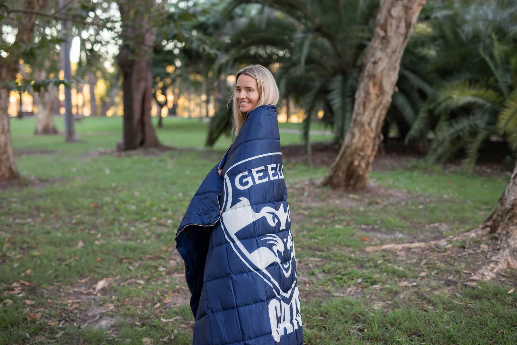 Geelong Cats - AFL Sustainable Down Puffy Blanket - Image 5