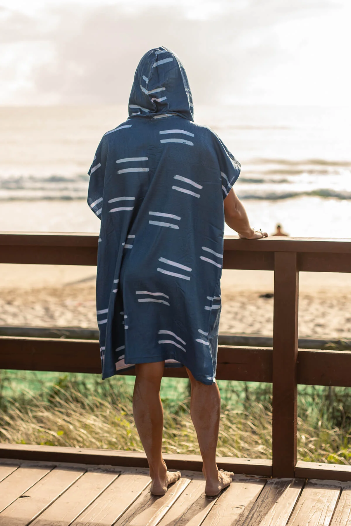 Salty Waves - Hooded Towel Recycled Sand Free - Image 12