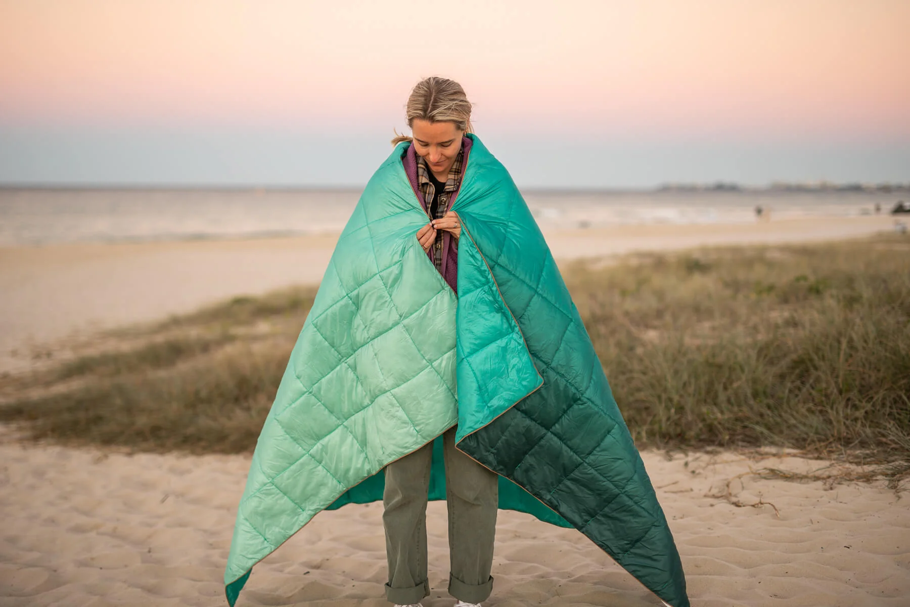 Horizon Green - Sustainable Down Puffy Blanket - Image 10