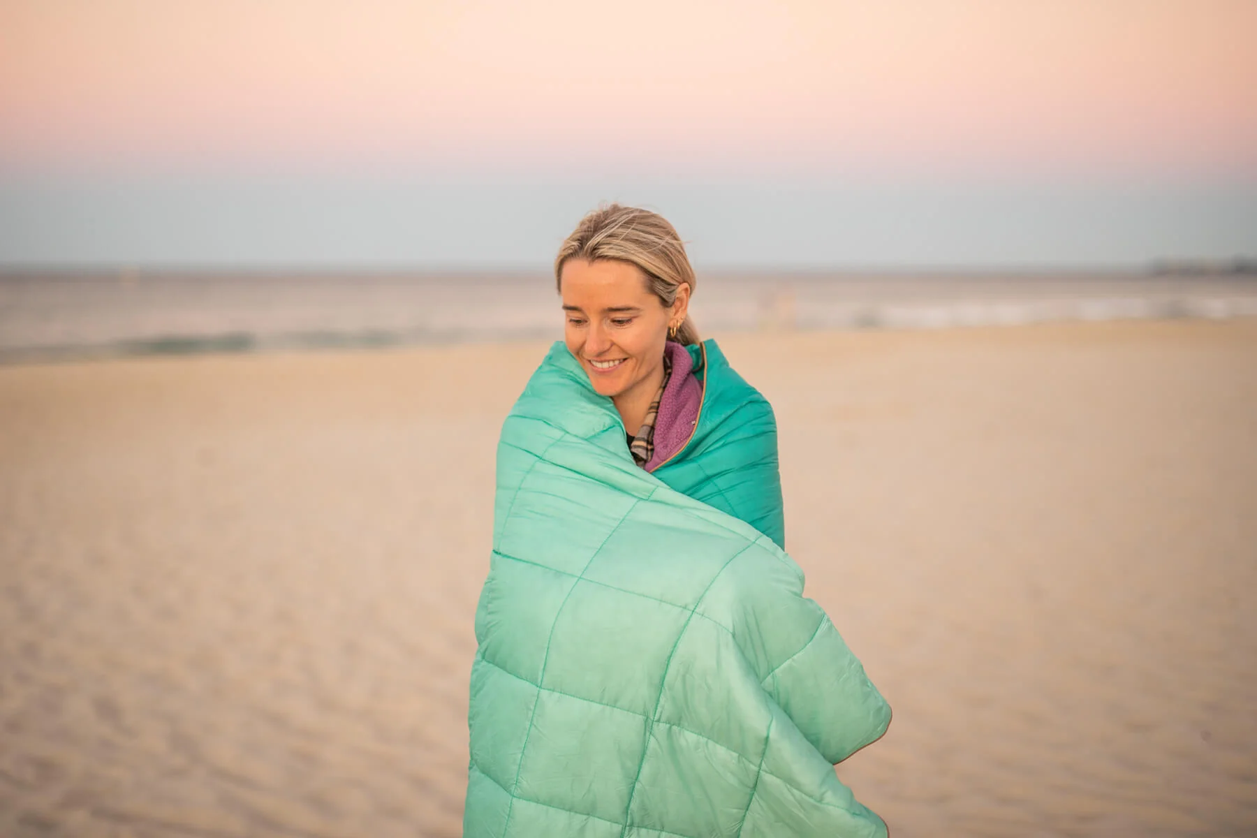 Horizon Green - Sustainable Down Puffy Blanket - Image 6