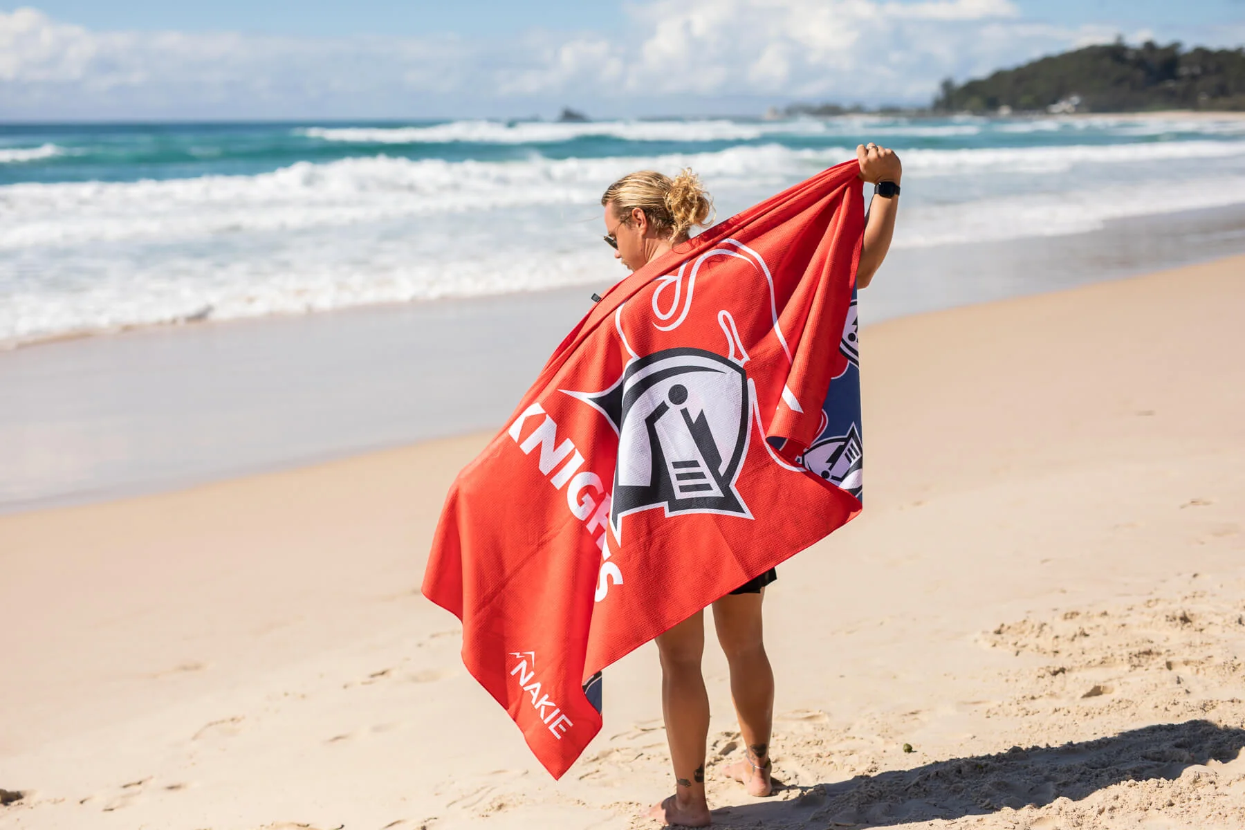 Knights - NRL Recycled Sand Free Beach Towel - Image 7