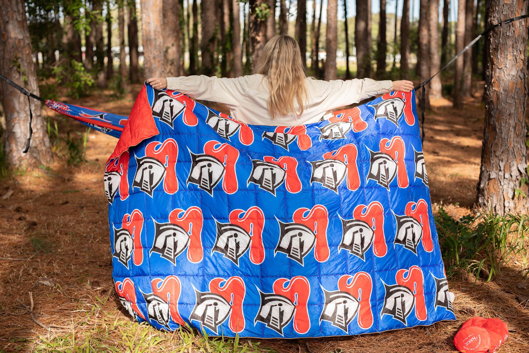 Knights - NRL Sustainable Down Puffy Blanket - Image 5