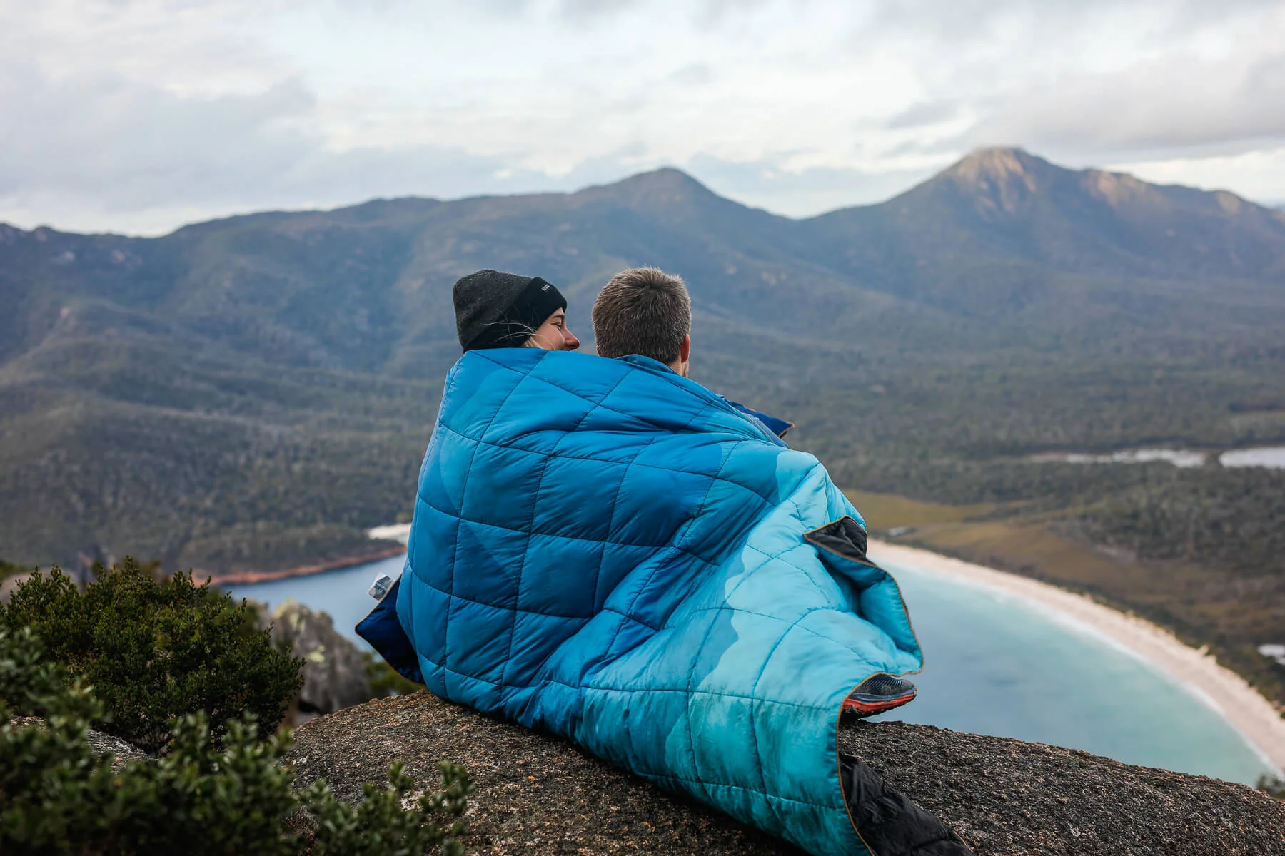 Mountain Blue - Sustainable Down Puffy Blanket - Image 5