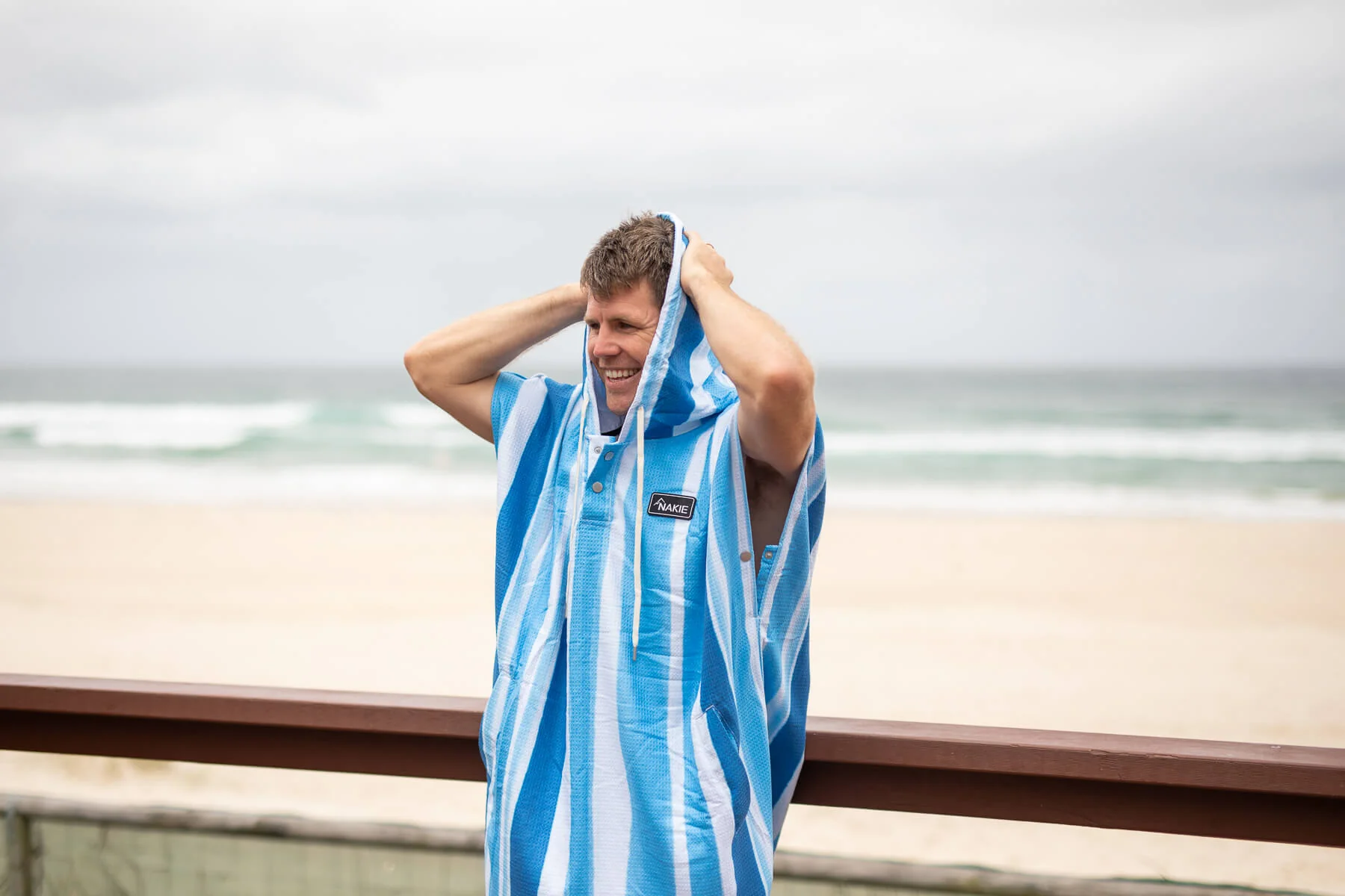 Ocean Breeze - Hooded Towel Recycled Sand Free - Image 7