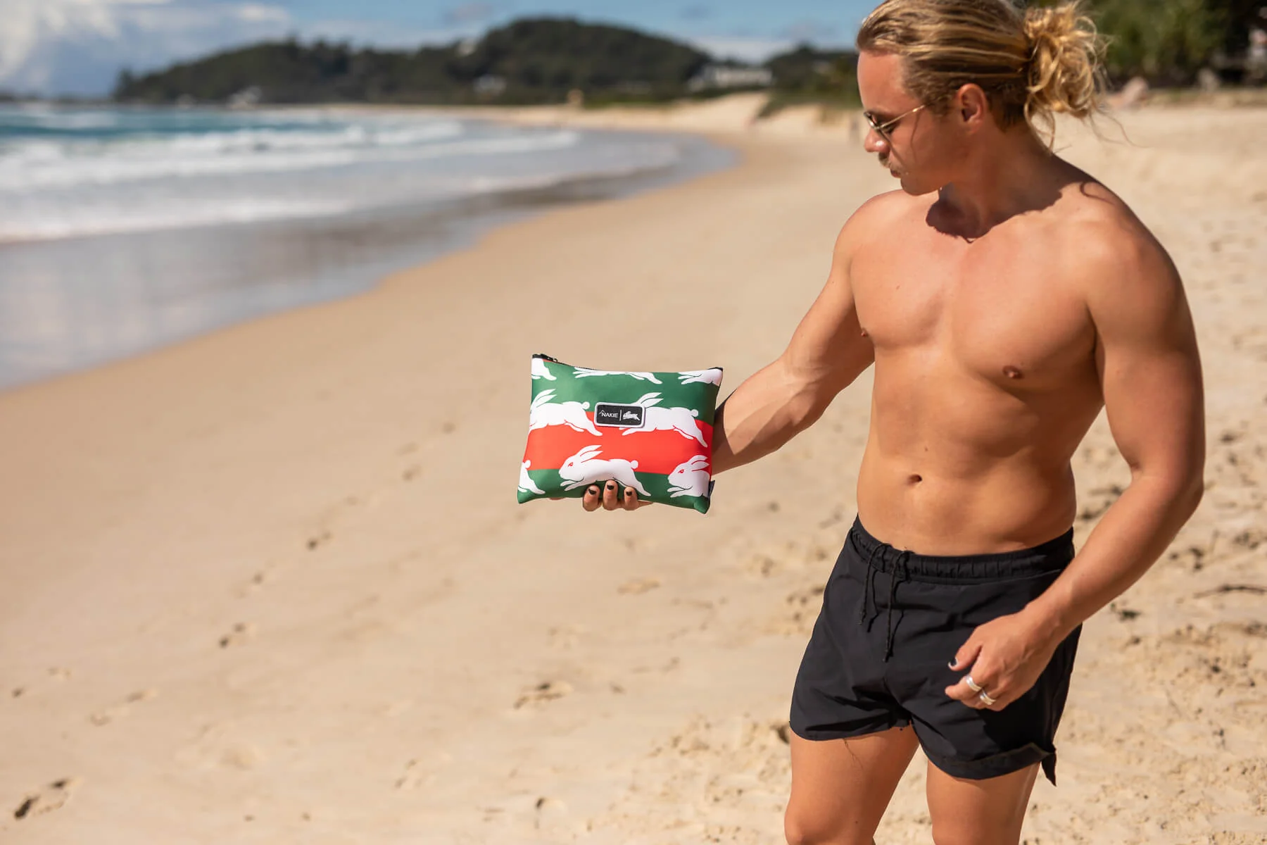 Rabbitohs - NRL Recycled Sand Free Beach Towel - Image 5
