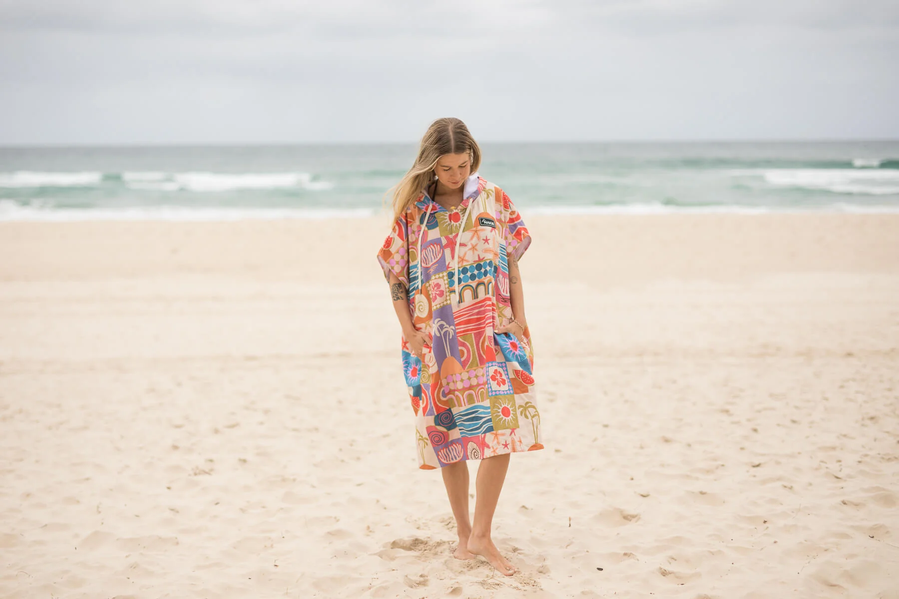 Retro Shores - Hooded Towel Recycled Sand Free - Image 8