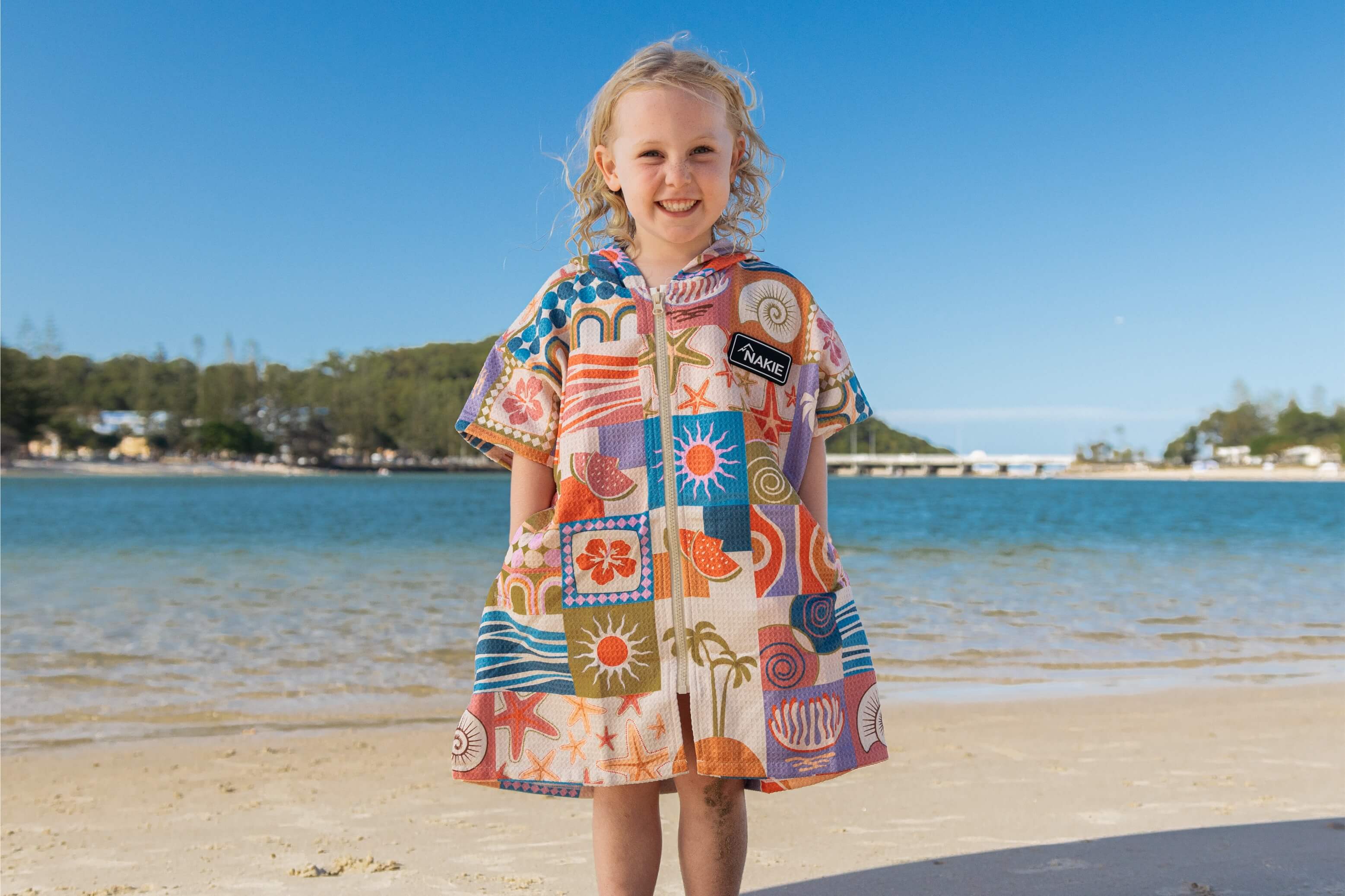 Retro Shores - Kids Hooded Towel Recycled Sand Free - Image 2
