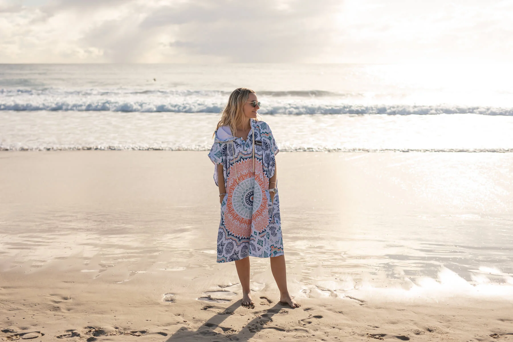 Sound of Summer - Hooded Towel Recycled Sand Free - Image 6