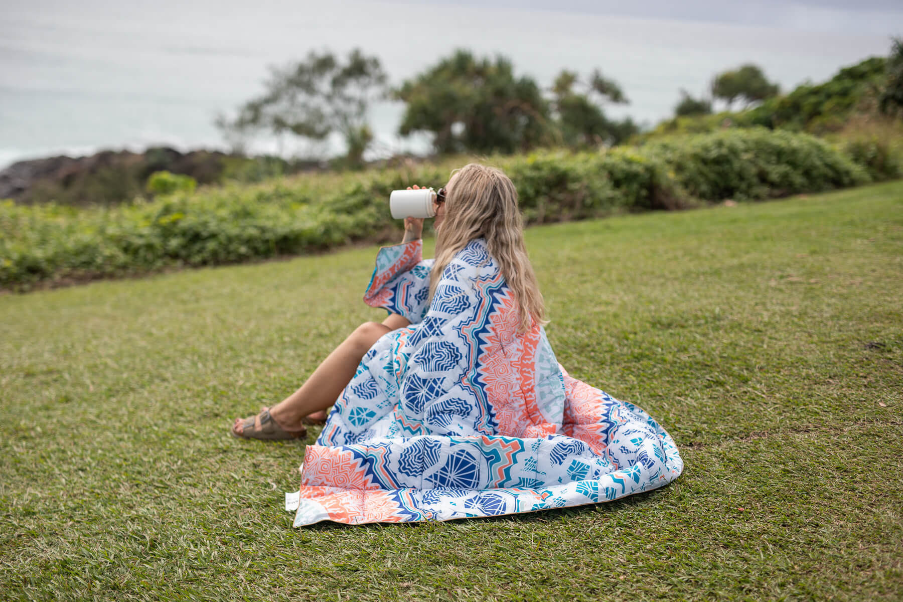 Sound of Summer - Sustainable Down Puffy Blanket - Image 5