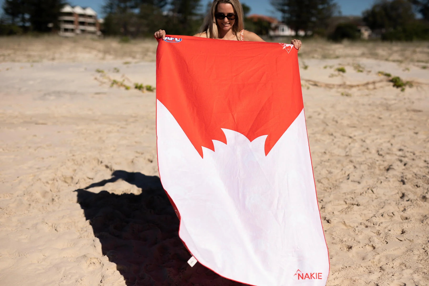 Sydney Swans - AFL Recycled Sand Free Beach Towel - Image 7