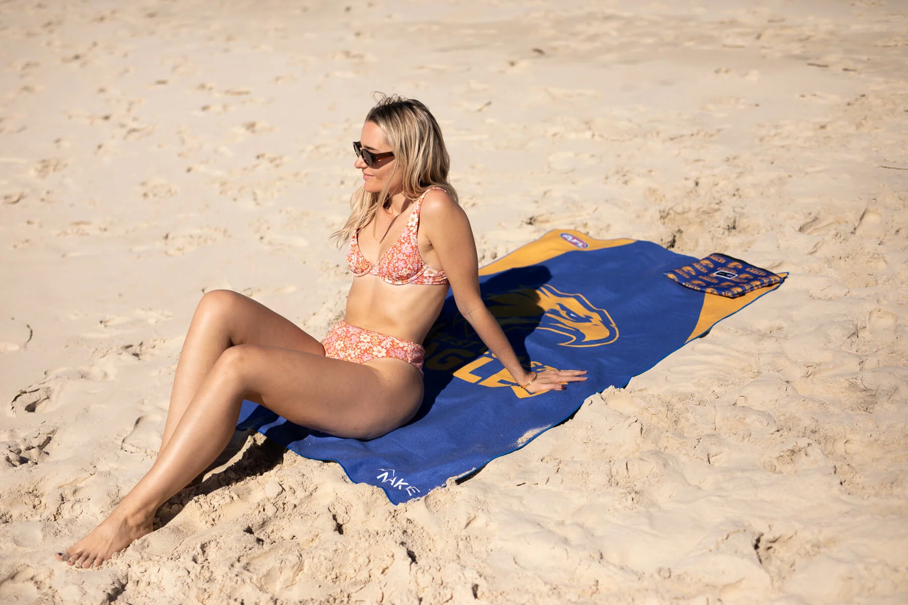 West Coast Eagles - AFL Recycled Sand Free Beach Towel - Image 9