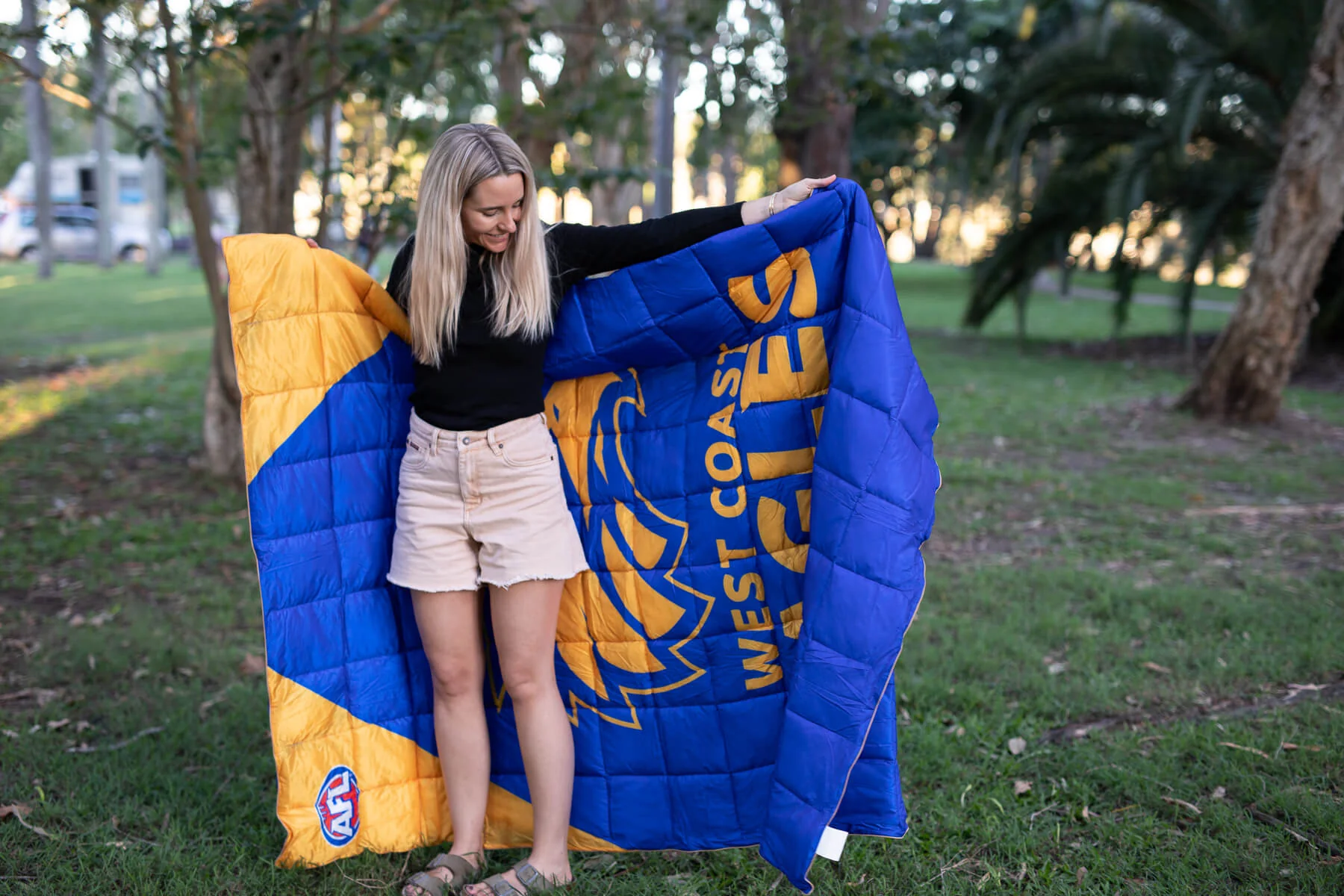 West Coast Eagles - AFL Sustainable Down Puffy Blanket - Image 4